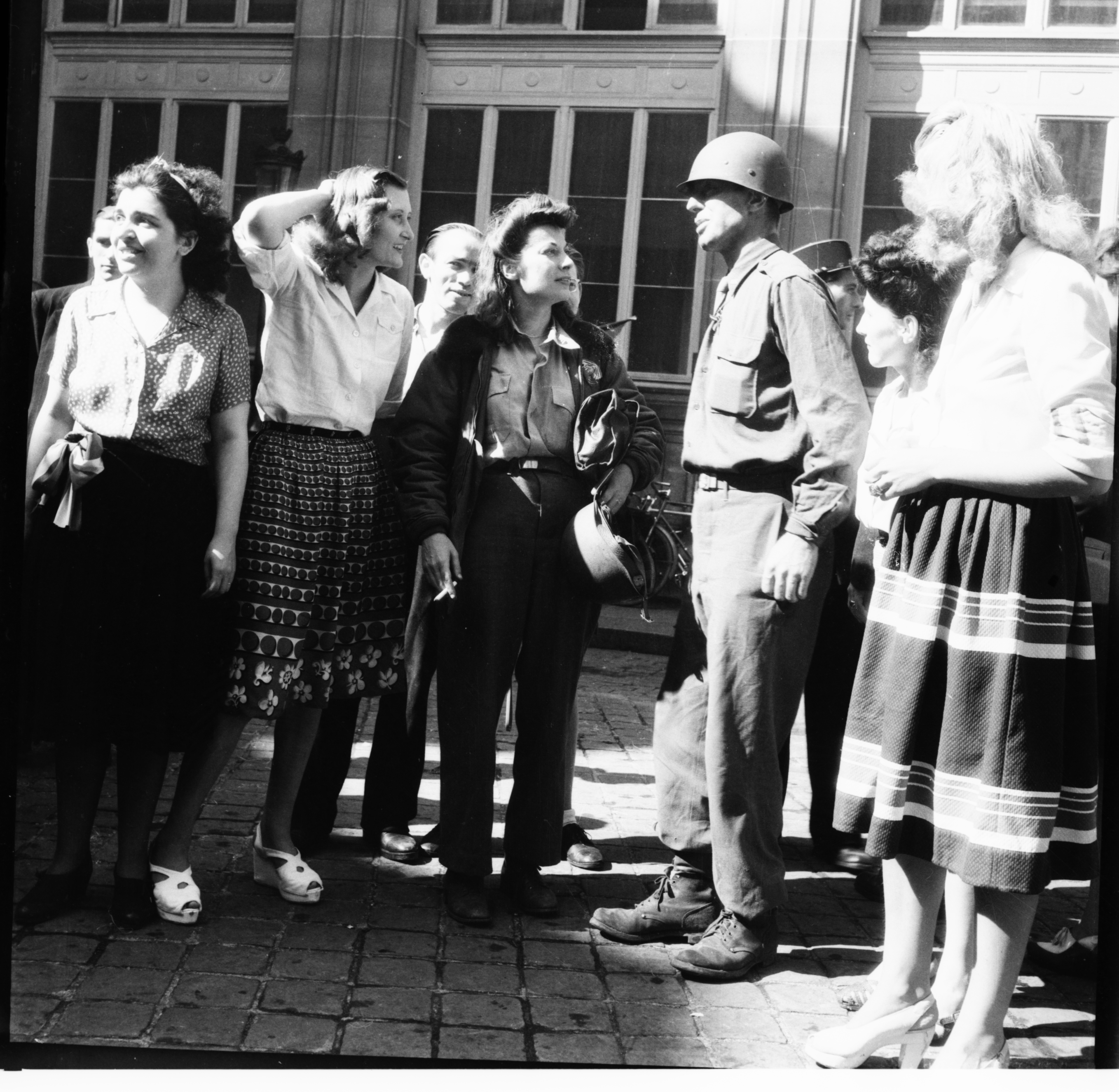 Discover hundreds of lost World War II photographs