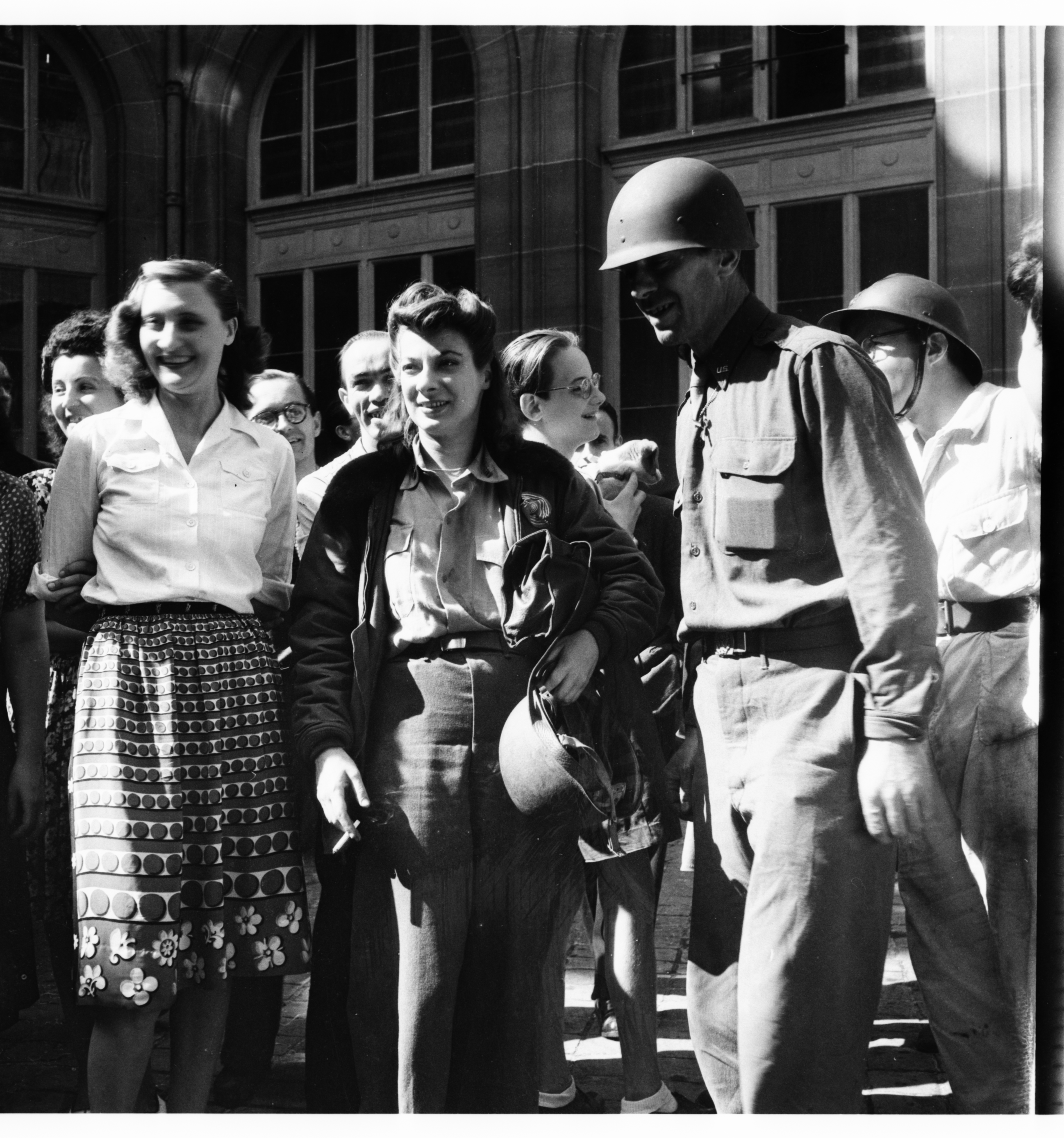 Discover hundreds of lost World War II photographs